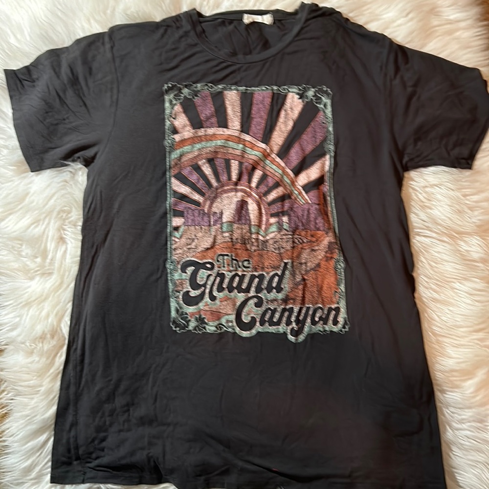 Graphic Tee Altar’d State size M